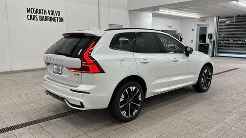 2026 Volvo XC60 B5 Plus