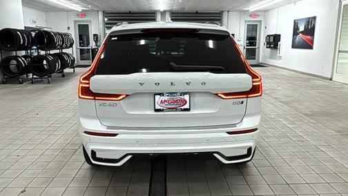 2026 Volvo XC60 B5 Plus