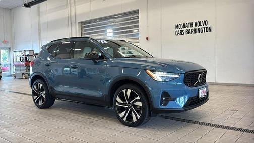 Fjord Blue Metallic 2023 Volvo XC40 B5 Plus Dark Theme