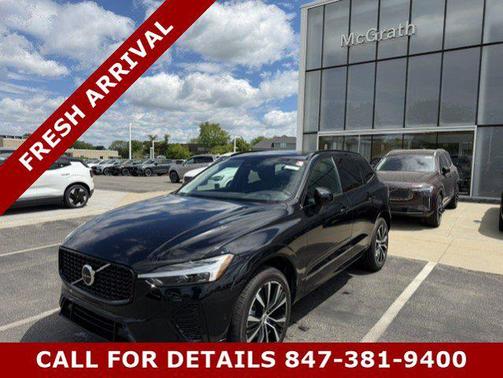Onyx Black Metallic 2024 Volvo XC60 B5 Plus Dark Theme