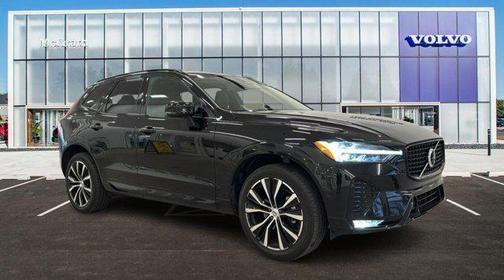 Onyx Black Metallic 2024 Volvo XC60 B5 Plus Dark Theme