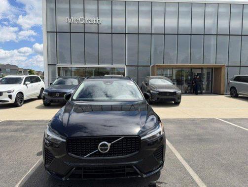 Onyx Black Metallic 2024 Volvo XC60 B5 Plus Dark Theme