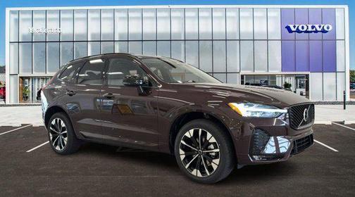 Mulberry Metallic 2026 Volvo XC60 B5 Plus