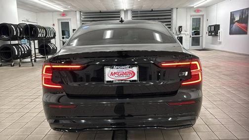 2023 Volvo S60 Recharge Plug-In Hybrid T8 Plus Black Edition