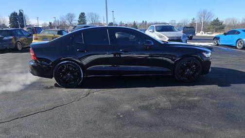 2023 Volvo S60 Recharge Plug-In Hybrid T8 Plus Black Edition