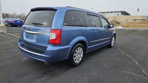 2011 Chrysler Town & Country Touring-L