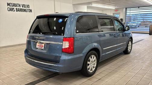 2011 Chrysler Town & Country Touring-L