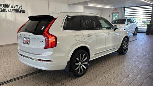 2023 Volvo XC90 B5 Plus