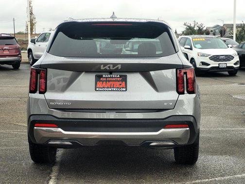 2026 Kia Sorento Hybrid EX