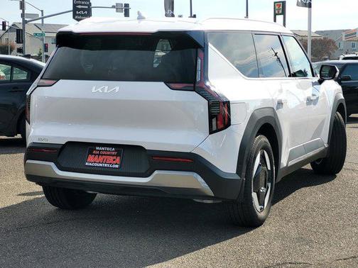 2026 Kia EV9 Wind