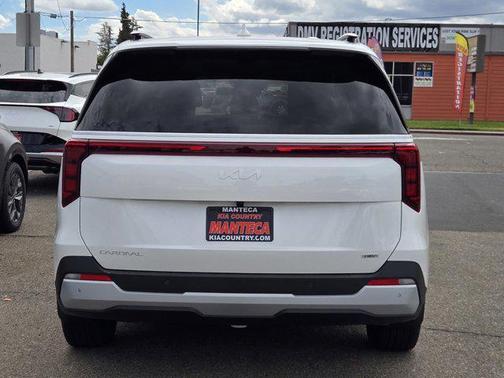 2026 Kia Carnival Hybrid EX