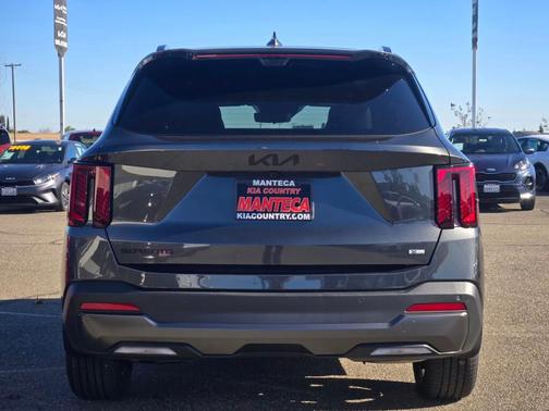 2026 Kia Sorento Hybrid SX Prestige