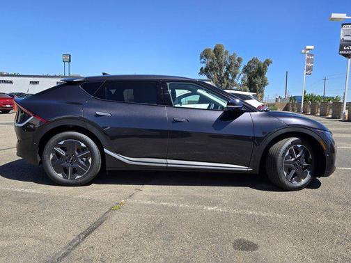 2025 Kia EV6 Light Long Range