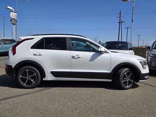 2025 Kia Niro EX
