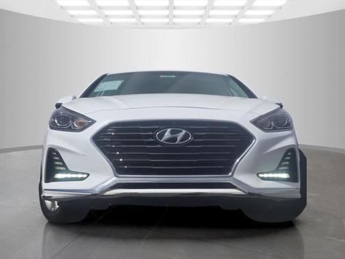 Quartz White Pearl 2018 Hyundai SONATA Limited