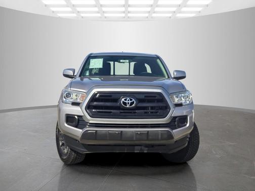 2016 Toyota Tacoma SR