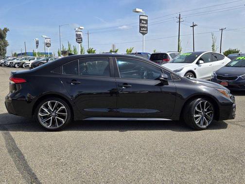 2022 Toyota Corolla SE