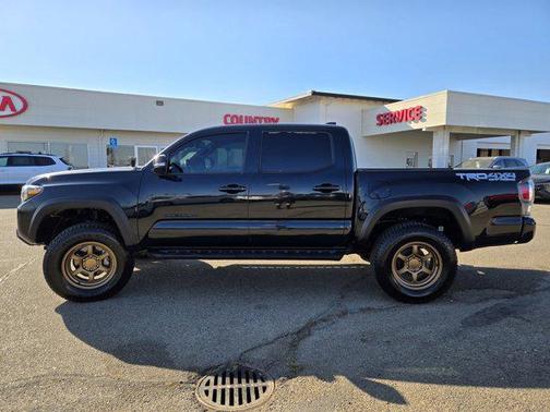 2022 Toyota Tacoma TRD Off Road