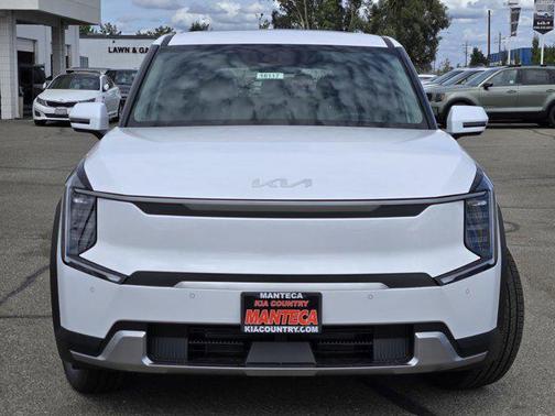 2026 Kia EV9 Light Long Range