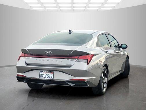 2021 Hyundai ELANTRA Limited