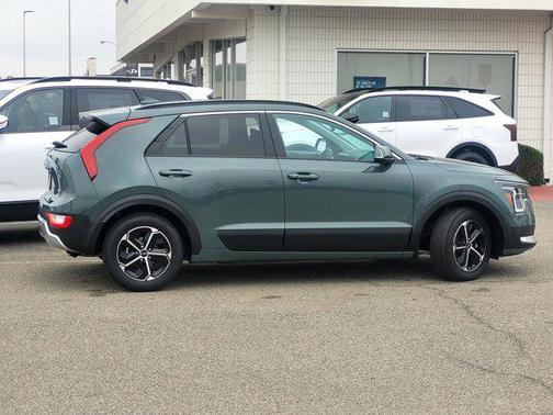 2026 Kia Niro EX
