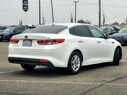 2016 Kia Optima LX