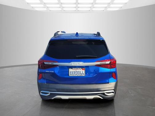 2022 Kia Seltos Nightfall