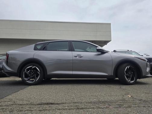 Steel Gray 2026 Kia K4 EX