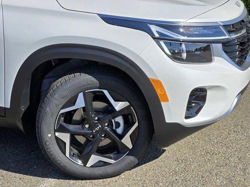 2025 Kia Seltos EX