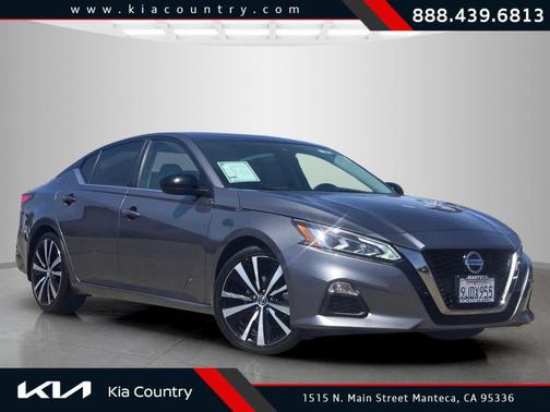 Gun Metallic 2022 Nissan Altima SR FWD