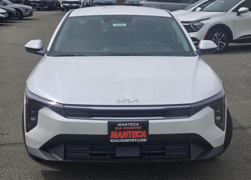 Snow White Pearl 2026 Kia K4 LXS
