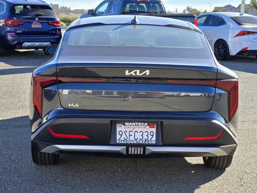 2025 Kia K4 EX