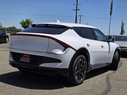 2025 Kia EV6 Wind