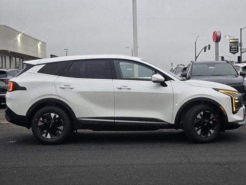 2026 Kia Sportage Hybrid LX