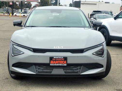 2025 Kia EV6 Light Long Range