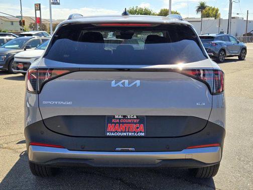 2026 Kia Sportage Hybrid EX