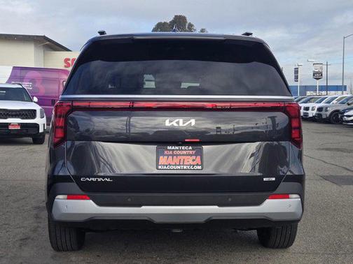 2026 Kia Carnival Hybrid EX