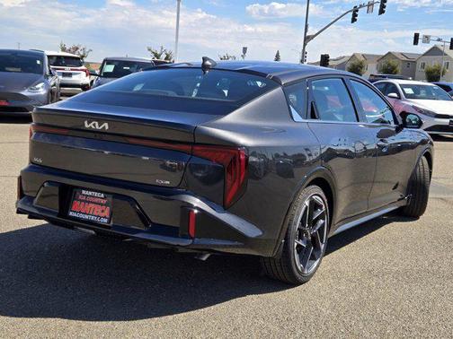 2025 Kia K4 GT-Line