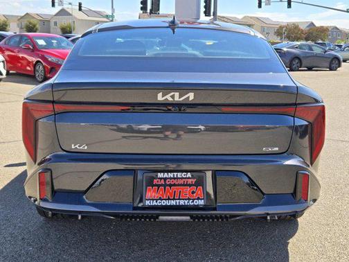 2025 Kia K4 GT-Line