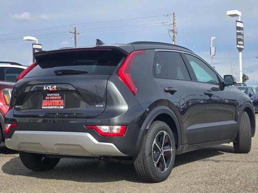 2026 Kia Niro EX