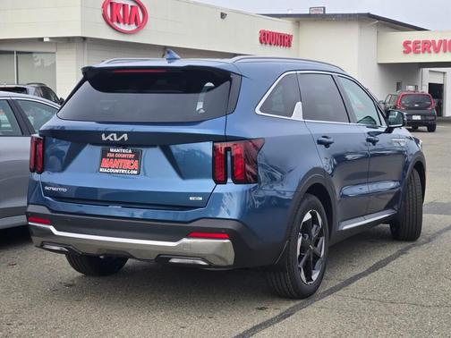 2026 Kia Sorento Hybrid EX