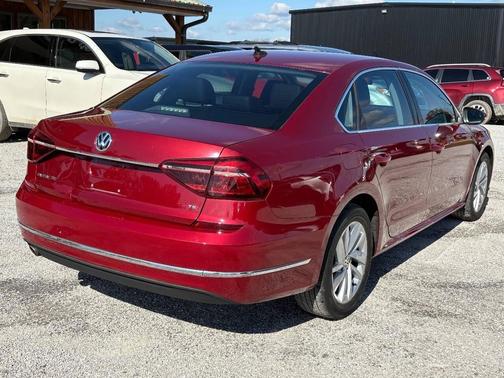 2018 Volkswagen Passat 2.0T SE
