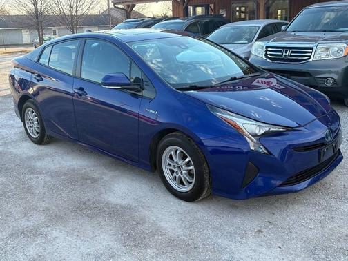 2016 Toyota Prius Two Eco