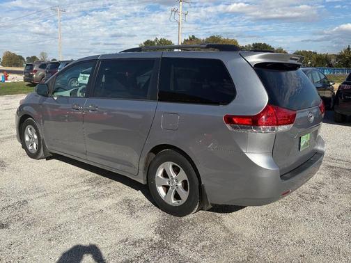 2013 Toyota Sienna LE