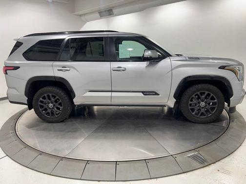 2024 Toyota Sequoia Platinum