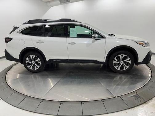 2022 Subaru Outback Touring