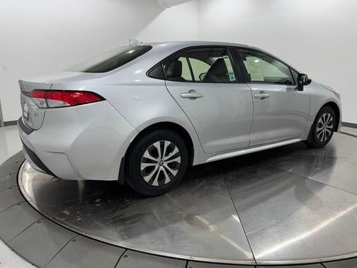 2022 Toyota Corolla Hybrid LE
