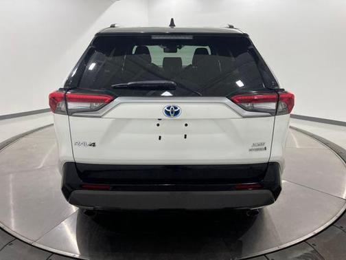 2019 Toyota RAV4 Hybrid SE