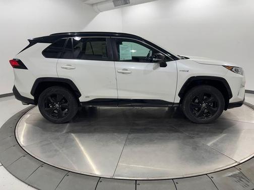 2019 Toyota RAV4 Hybrid SE