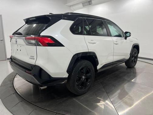 2019 Toyota RAV4 Hybrid SE
